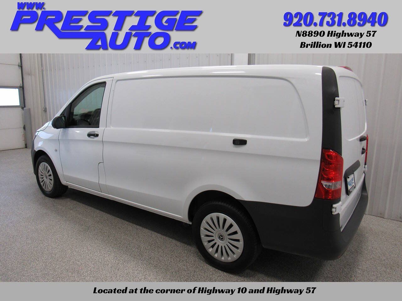 Used 2022 Mercedes-Benz Metris image 2
