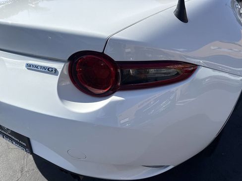 Used 2021 MAZDA MX-5 Miata Sport RWD image 26