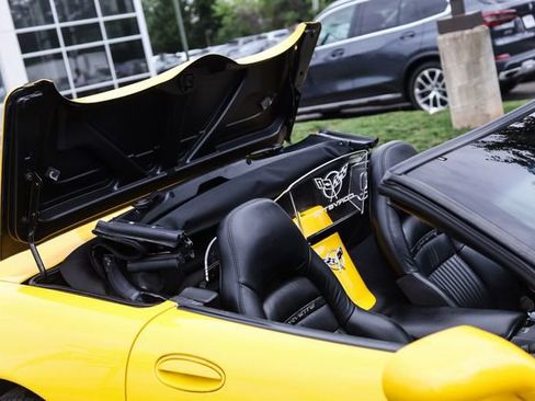 Used 2003 Chevrolet Corvette Convertible w/ Preferred Equipment Group1 RWD image 37