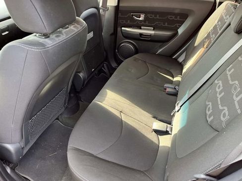 Used 2012 Kia Soul + w/ Audio Pkg FWD image 17