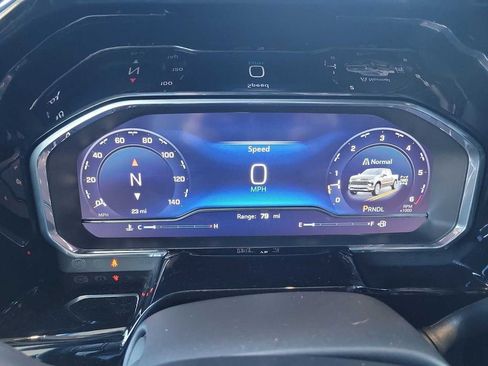 New 2025 Chevrolet Silverado 1500 LT w/ Z71 Off-Road Package AWD/4WD image 11