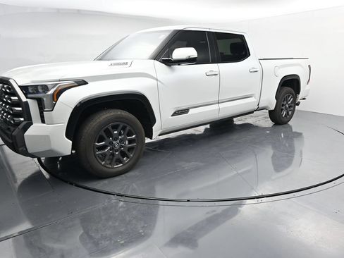 Used 2026 Toyota Tundra Platinum AWD/4WD image 4