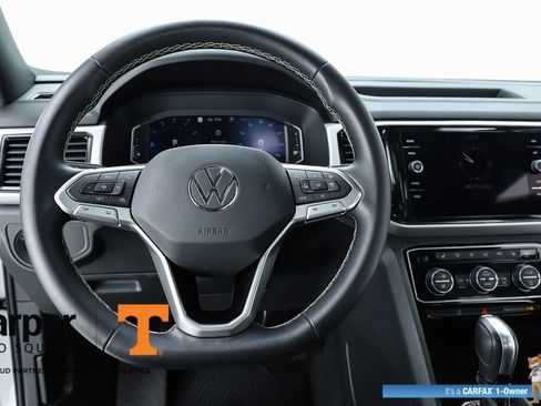 Used 2023 Volkswagen Atlas Cross Sport SEL AWD/4WD image 59