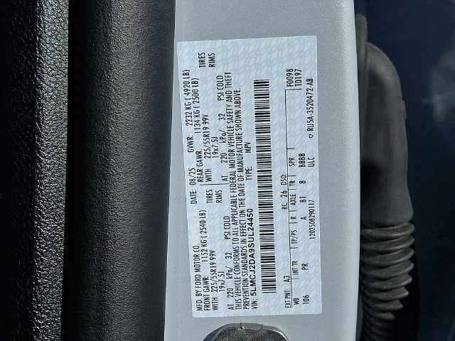 Certified 2025 Lincoln Corsair Reserve AWD/4WD image 27