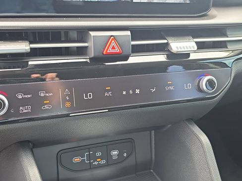 New 2026 Kia Sportage SX FWD image 26