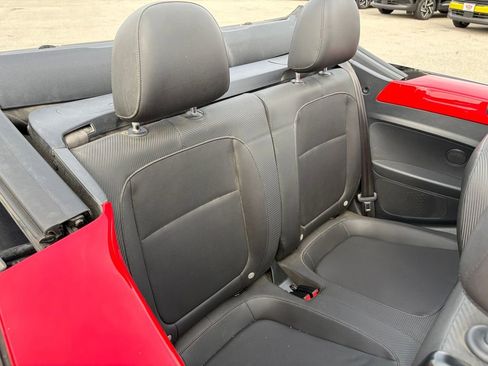 Used 2018 Volkswagen Beetle 2.0T S image 30