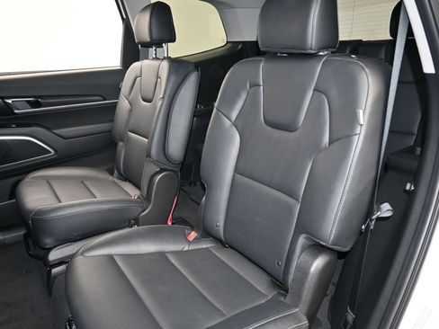 Used 2023 Kia Telluride S w/ S Sunroof Package image 32