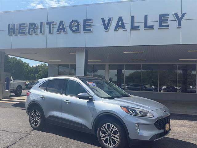 Certified 2022 Ford Escape SEL w/ Technology Package AWD/4WD image 1