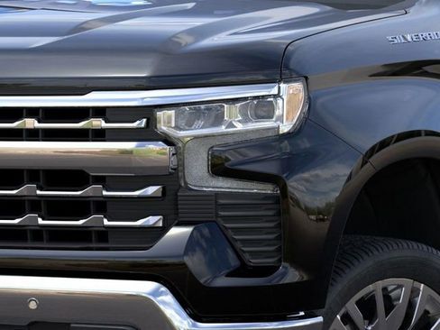 New 2025 Chevrolet Silverado 1500 LTZ w/ Technology Package AWD/4WD image 11