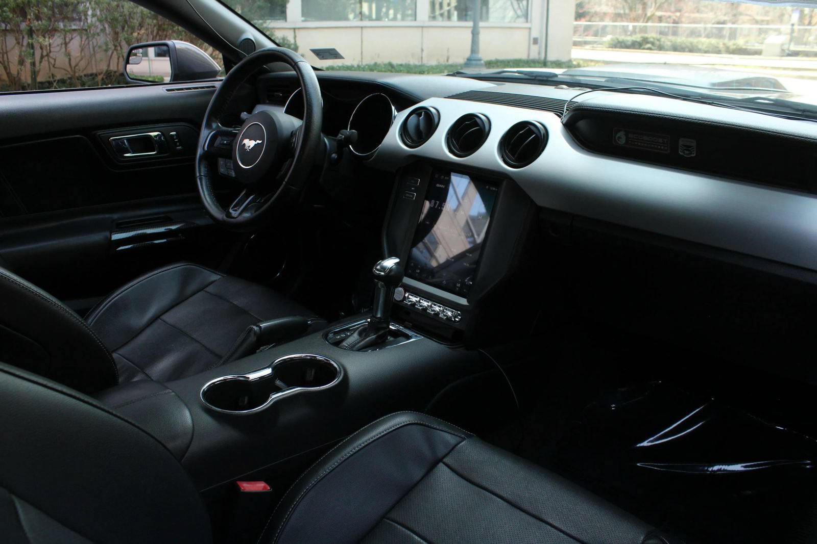Used 2016 Ford Mustang Premium RWD image 18