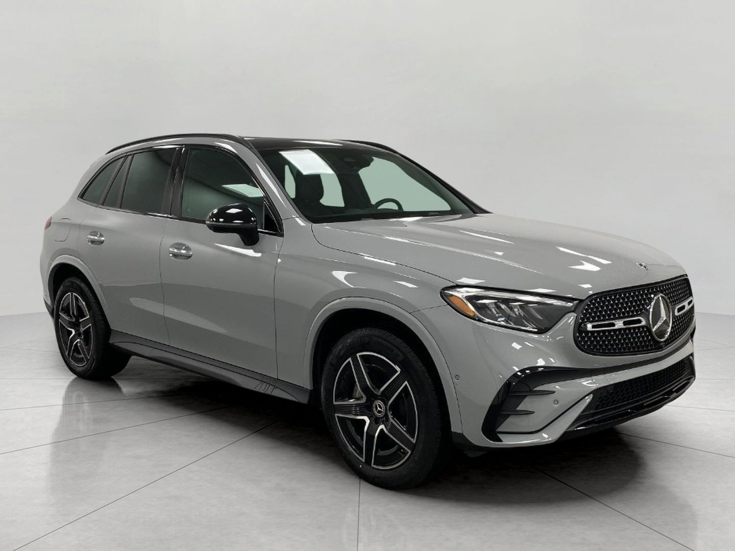 Used 2026 Mercedes-Benz GLC 300 4MATIC image 34
