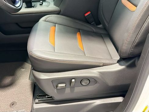 Used 2026 GMC Sierra 1500 AT4 w/ AT4 Premium Package AWD/4WD image 19
