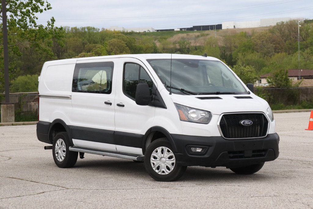 Used 2025 Ford Transit 250 Low Roof w/ Exterior Upgrade Package RWD image 2