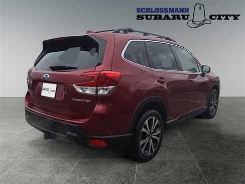 Certified 2022 Subaru Forester Limited image 9