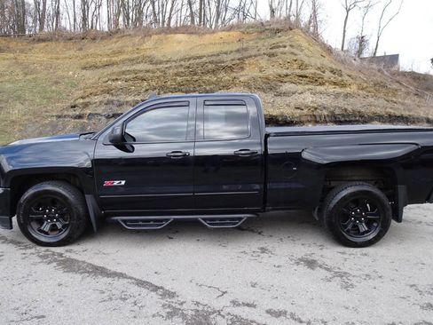 Used 2018 Chevrolet Silverado 1500 LT w/ Midnight Edition image 1
