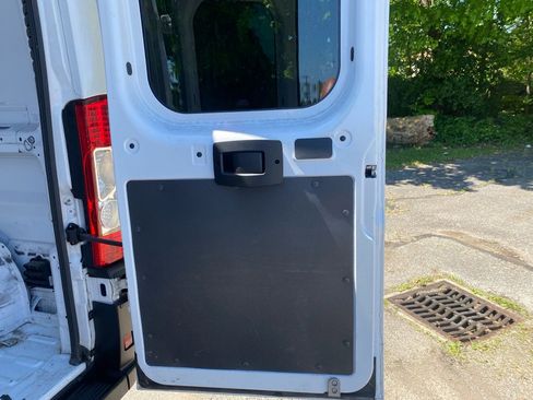 Used 2023 RAM ProMaster 2500 w/ Interior LED Lighting Group FWD image 18