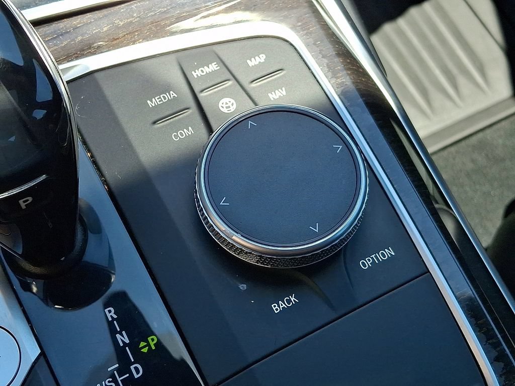 Used 2020 BMW 330i xDrive Sedan w/ Convenience Package AWD/4WD image 27