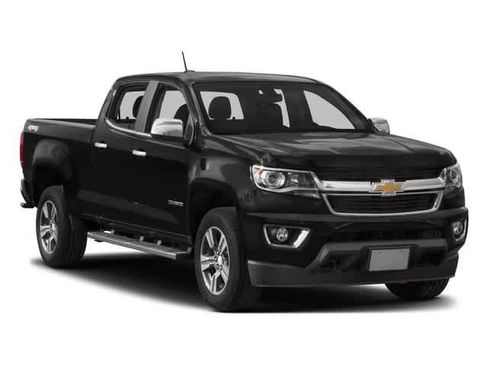 Used 2018 Chevrolet Colorado LT w/ LT Convenience Package AWD/4WD image 9