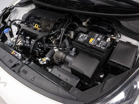 Used 2023 Kia Rio LX FWD image 17