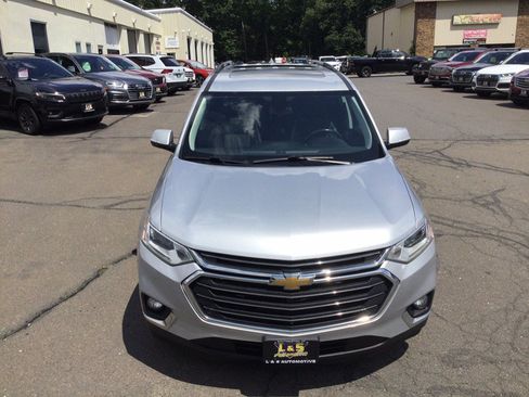 Used 2018 Chevrolet Traverse LT AWD/4WD image 5