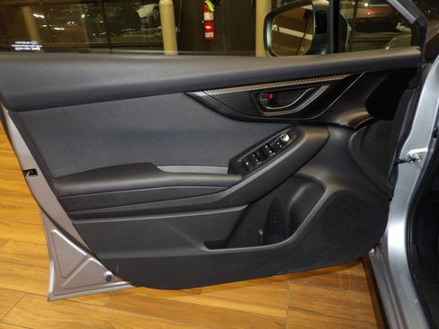 Used 2023 Subaru Crosstrek 2.0i Premium image 24