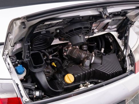 Used 2000 Porsche 911 Carrera 4 image 27