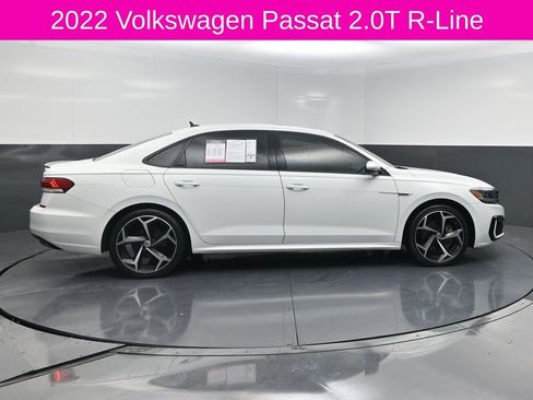 Used 2022 Volkswagen Passat 2.0T R-Line image 4