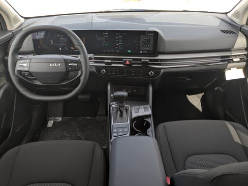 New 2026 Kia Sportage LX FWD image 22