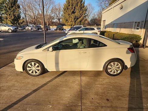 Used 2011 Honda Civic LX image 9