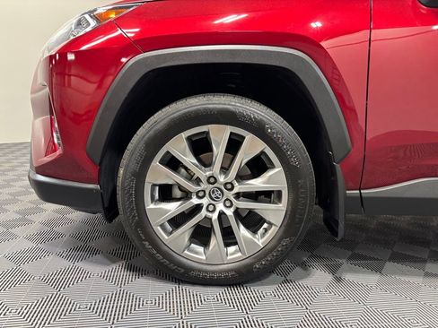 Used 2021 Toyota RAV4 XLE Premium AWD/4WD image 10
