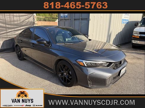 Used 2025 Honda Civic Sport image 1