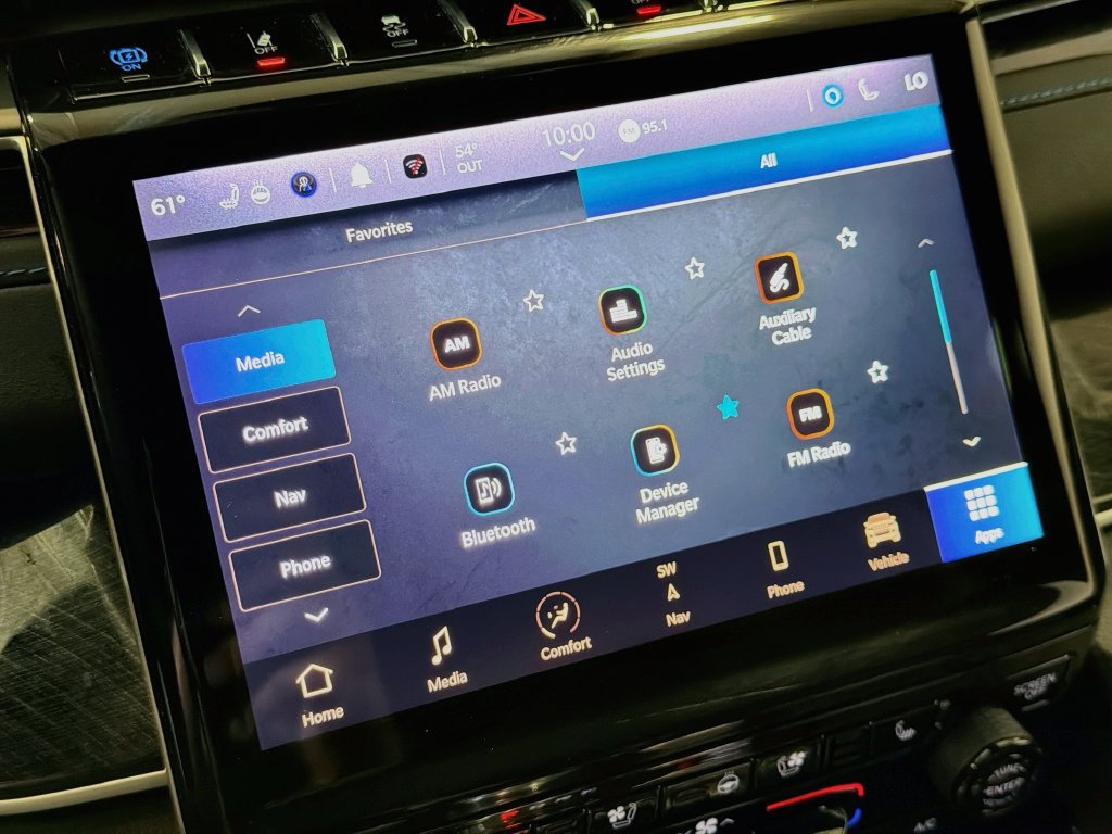 Used 2023 Jeep Grand Cherokee Trailhawk w/ Advanced Protech Group II AWD/4WD image 17