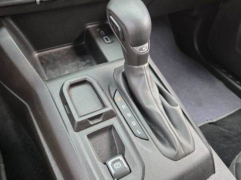 Used 2024 Chevrolet Colorado W/T RWD image 20