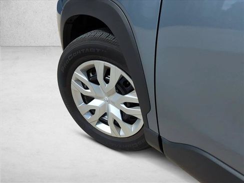 Used 2025 Toyota Corolla Cross L FWD image 10