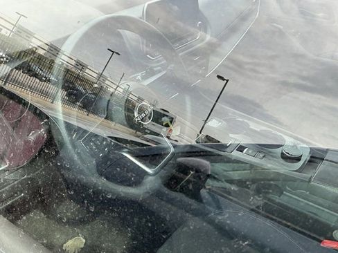 Used 2023 Nissan Rogue S image 26