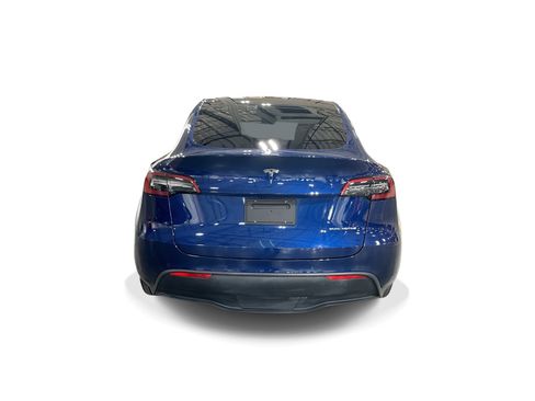 Certified 2022 Tesla Model Y Long Range AWD/4WD image 5
