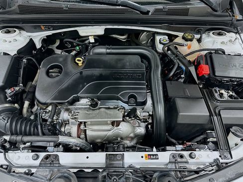 Used 2020 Chevrolet Malibu RS image 30