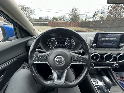 Used 2022 Nissan Sentra SV image 10