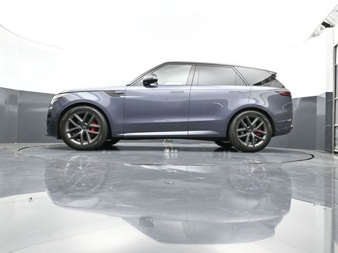 Used 2025 Land Rover Range Rover Sport Dynamic SE AWD/4WD image 45