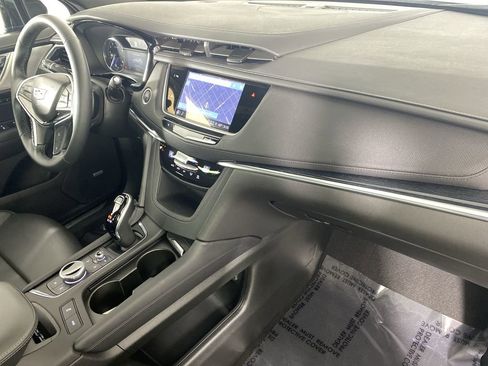 Used 2025 Cadillac XT5 Premium Luxury image 31