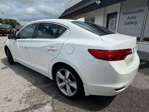 Used 2013 Acura ILX w/ Technology Package FWD image 5