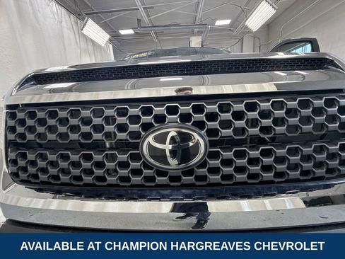 Used 2020 Toyota Tundra SR5 w/ SR5 Upgrade Package AWD/4WD image 39