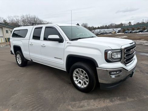 Certified 2017 GMC Sierra 1500 SLE w/ SLE Value Package image 7