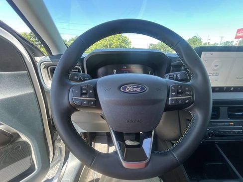 Used 2025 Ford Maverick Lobo AWD/4WD image 19
