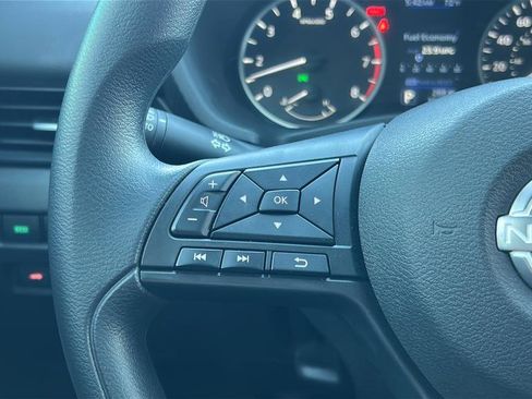 Certified 2025 Nissan Sentra S FWD image 23