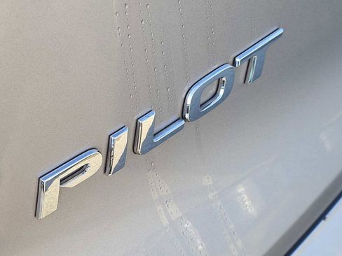 Used 2022 Honda Pilot Special Edition image 11