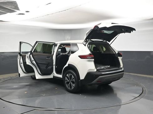Used 2023 Nissan Rogue SV FWD image 47