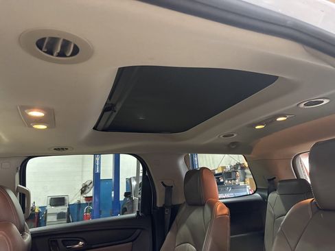 Used 2017 GMC Acadia Limited SLT image 37