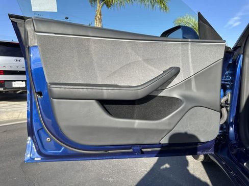 Used 2025 Tesla Model 3 Long Range image 24