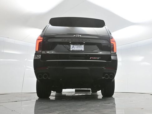 Used 2025 Chevrolet Suburban RST AWD/4WD image 60